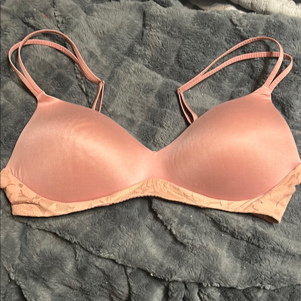 Aerie Pink T-Shirt Bra with Underwire and Adjustable Straps